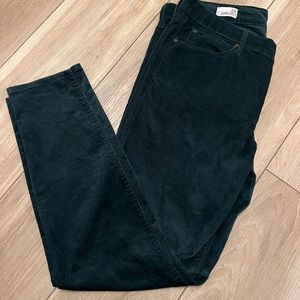 GAP Hunter Green cords, sit at ankle. Fits like a 12-14 like New, worn once.